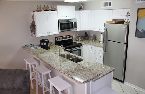 Crystal Beach Condo | 1st Floor Directly on Beach - Free beach set-up daily