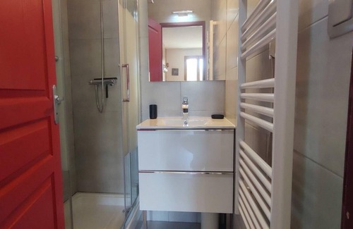 Vallouise-Pelvoux Apartment | 1st floor, view mountain, balcony, ski locker, 35m², Pelvoux