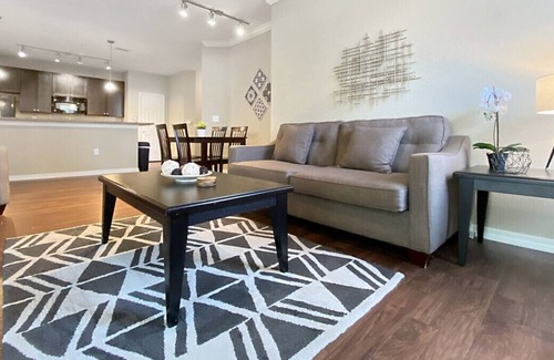 Lutz Apartment | 1st Floor w/Private Garage, Near Hospitals & Pet Friendly!