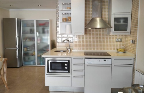 Tarragona Apartment | 1st LINE OF SEA. 5m from the sand. SUN, RELAX BEACH.