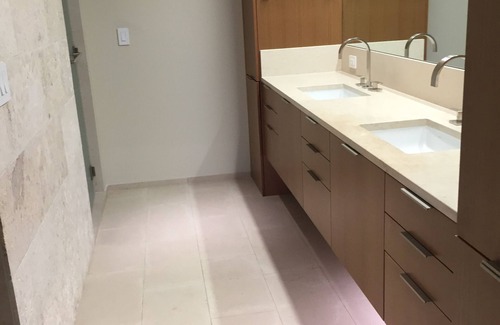 Kaka'ako Condo | 2/2 Park lane 30 days minimum