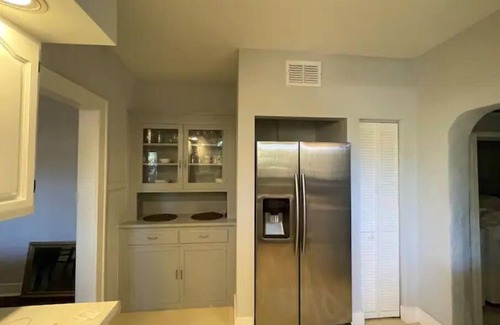 Victoria Park Cottage | 2/2 Spacious Coconut Cottage - Near Las Olas Blvd