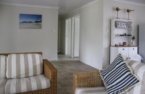 Rainbow Beach House | 2 51 Carlo Road Rainbow Beach