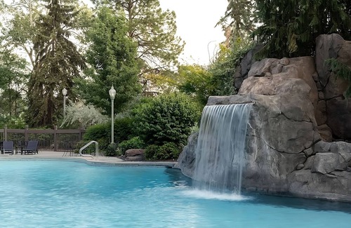 Riverside House | 2 Affordable Units! Near Mobius Children's Museum, Pets Allowed