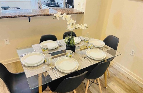 Reno House | 2 Bd, 2.5 Baths, Sleeps 5/A8
