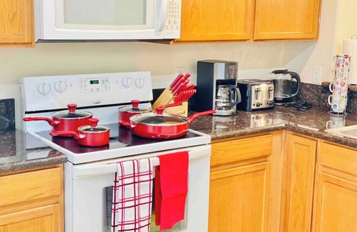 Reno House | 2 Bd, 2.5 Baths, Sleeps 6/G9