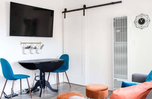 El Segundo Apartment | 2 BD Apt - Close to Beach, Great Coffee + Food