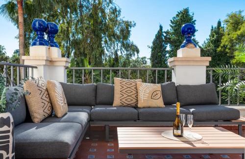 Puerto Banus Apartment | 2 bdr apartment next to the beach in Puerto Banús
