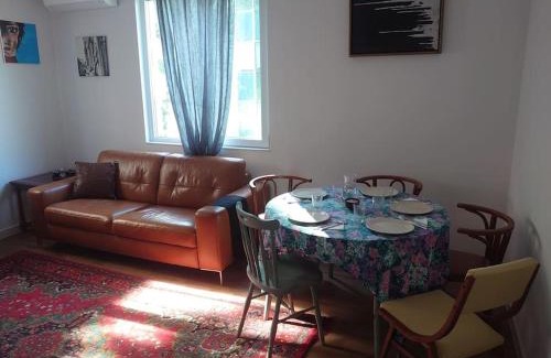 Lozenets Apartment | 2 BDR Park Center Lozenets Comfort Suite Hadjis