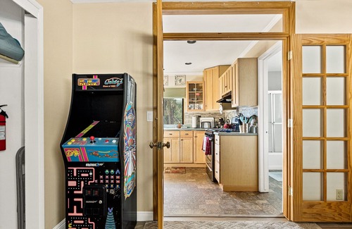Arrowhead Villas House | 2 BDR Private and Secluded Villa in Lake Arrowhead – 10 Min from Village & Lake!