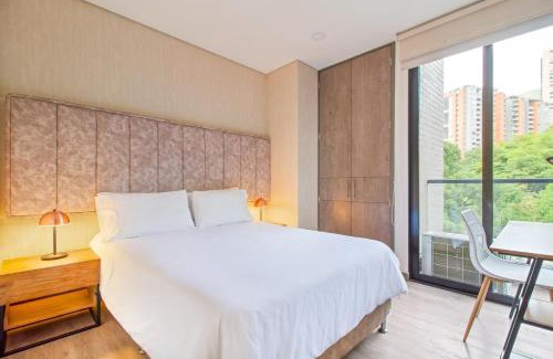 El Poblado Apartment | 2 Bdr Suite W2 AC Poblado, Medellin