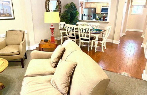 Lackey House | 2 bdrm Townhome with Incentives!n