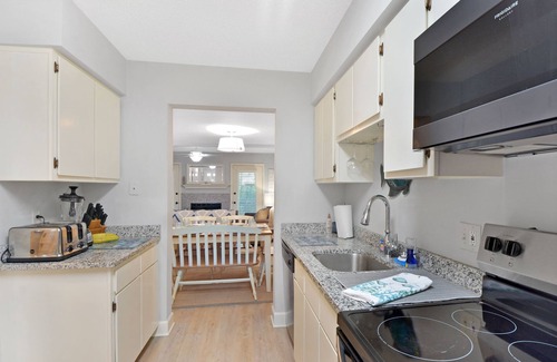 Saint Simons Island Condo | 2 bed/1.5 bath Gascoigne Unit. Nicely remodeled.