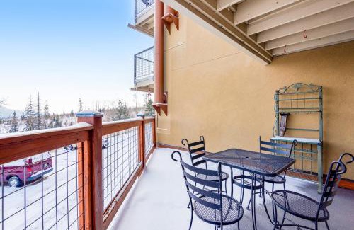 Wildernest Apartment | 2 Bed 1 Bath Apartment in Wildernest, CO