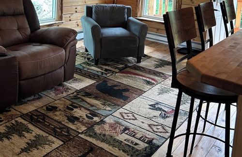 Benezette Cabin | 2 bed +2 bath cabin +Wi-Fi + deck +fire pit + kitchen