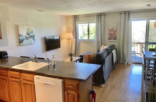 Vernon Condo | 2 Bed 2 Bath Condo in beautiful Great Gorge Vge. Walk to golf & Minerals.