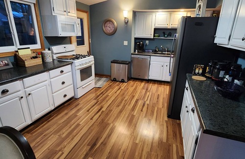 Marinette House | 2 Bed 2 Bath House on the Bay!