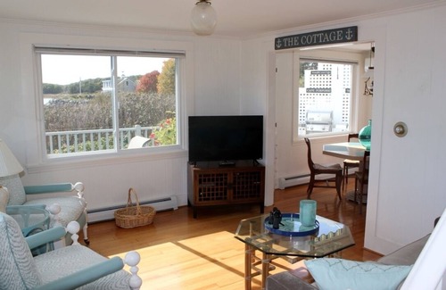 Cape Porpoise House | 2 Bed 2 Bath Luxury Cottage With Ocean/Lighthouse View Monthly Rental Only
