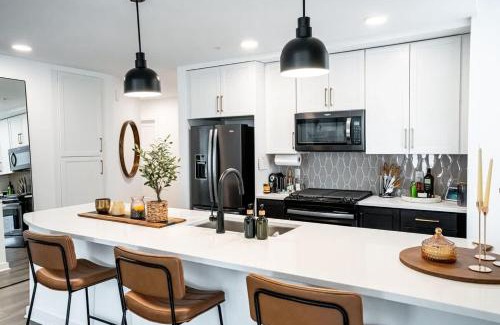 The Gulch Apartment | 2-Bed 2-Bath Luxury Retreat