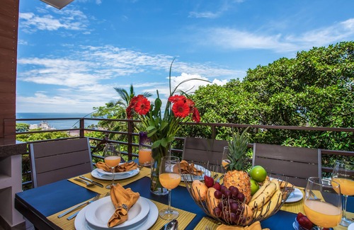 Romantic Zone Condo | 2 bed 2 bath Ocean View Suite · R301