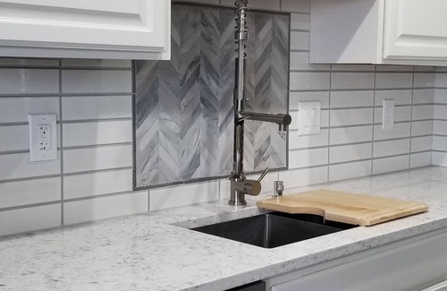 Sheboygan House | 2 bed/2 bath Townhouse on a Quiet cul de sac with backyard views and a Hot tub