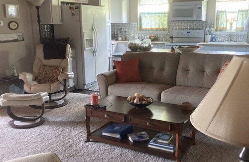 Grove House | 2 bed 2 bath water front lake home