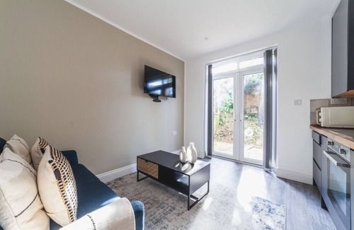 Childs Hill Apartment | 2 Bed Apartment in Golders Green