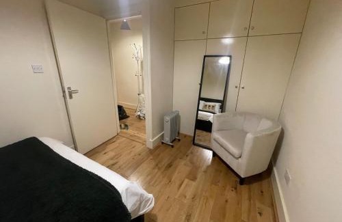 East Walworth Apartment | 2 Bed Apartment Tower Bridge Big Ben The Shard