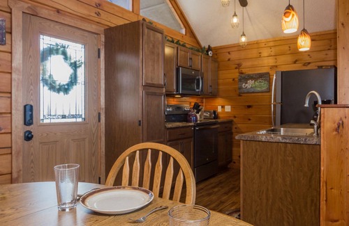 Sevierville Cabin | 2 Bed Cabin - Hot Tub, View! National Quartet Convention Opening!