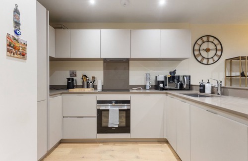 Canary Wharf Apartment | 2 Bed | Canary Wharf | Stunning Views