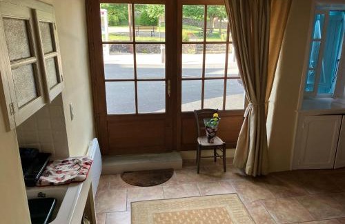 Saint-Cyr-les-Champagnes House | 2 Bed Cottage-Sleeps 4-Garden-Fireplace-Pets