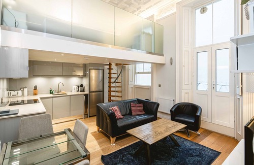 Knightsbridge Apartment | 2-Bed Elegance Near Harrods