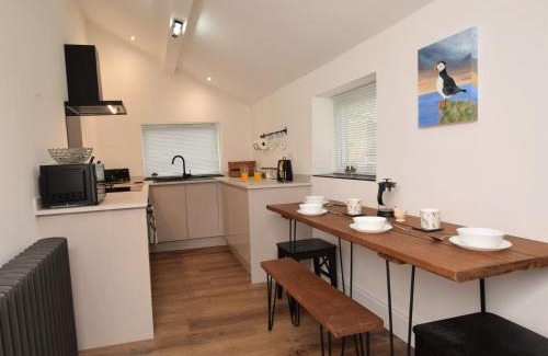 Amble House | 2 Bed in Amble 91206