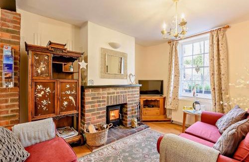 Arundel House | 2 Bed in Arundel 89671