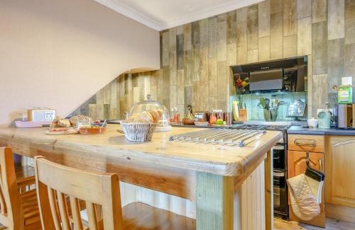 Eyemouth House | 2 Bed in Ayton 77427