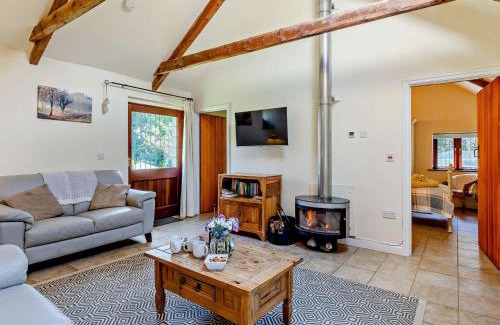 Callington House | 2 Bed in Callington TYLER