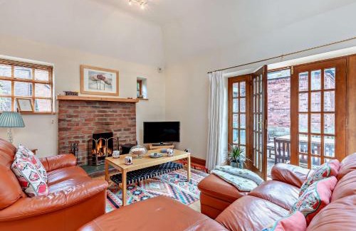 Morpeth House | 2 Bed in Cresswell CN194