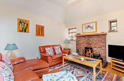 Morpeth House | 2 Bed in Cresswell CN194