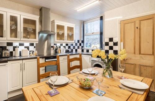 Eskdale House | 2 Bed in Eskdale SZ464