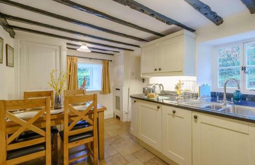 Hawkshead House | 2 Bed in Hawkshead Village LLH35
