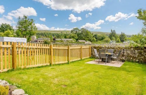 Kettlewell House | 2 Bed in Kettlewell 87370