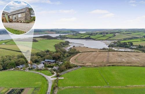 Treator House | 2 Bed in Padstow THELI