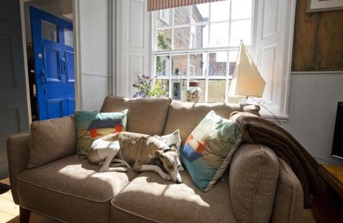 Robin Hood's Bay House | 2 Bed in Robin Hoods Bay G0085