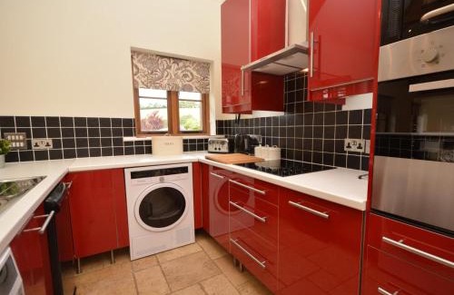 Filleigh House | 2 Bed in South Molton 62654