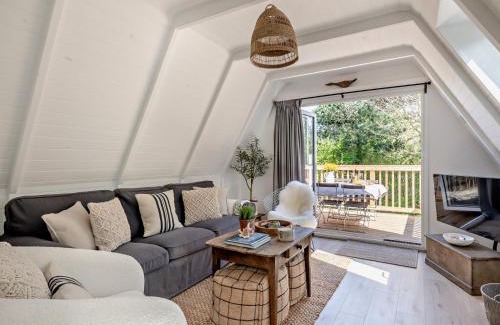 Weybourne House | 2 Bed in Weybourne NCC38