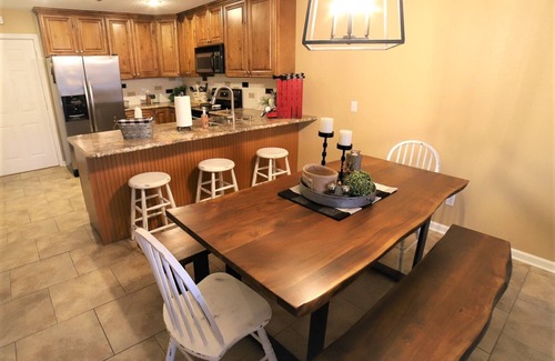 Osage Beach Condo | 2 bed King Master/2 bath condo with lake access and large 16 x 40 boat slip