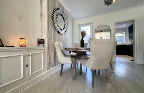 Coulsdon West House | 2 Bed Modern Luxury House
