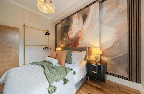 Notting Hill Apartment | 2-Bed Notting Hill Apartment with Garden Access