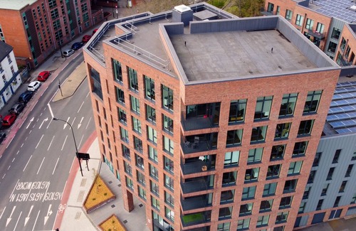 Sheffield Apartment | 2-Bed Penthouse | Balcony | Central