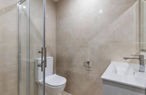 Papakura House | 2 Bed Room House - Holiday Home/Short term Rent